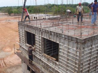 Why Concrete Is So Much Stronger With Just a Little Bit of Rebar
